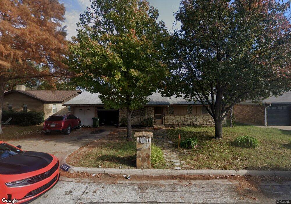 816 Prestwick St, Bedford, TX 76022 - photo 1