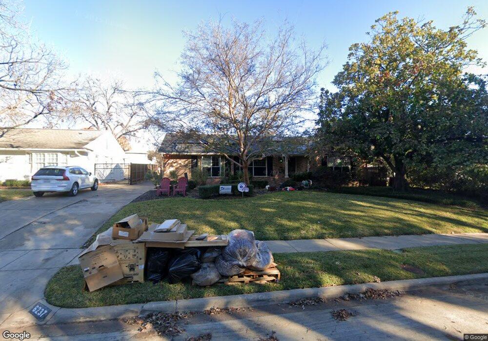 6237 Saint Albans Dr, Dallas, TX 75214 - photo 1