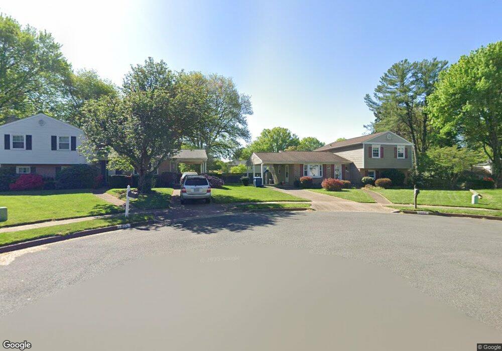 1906 Toyon Way, Vienna, VA 22182 - photo 1