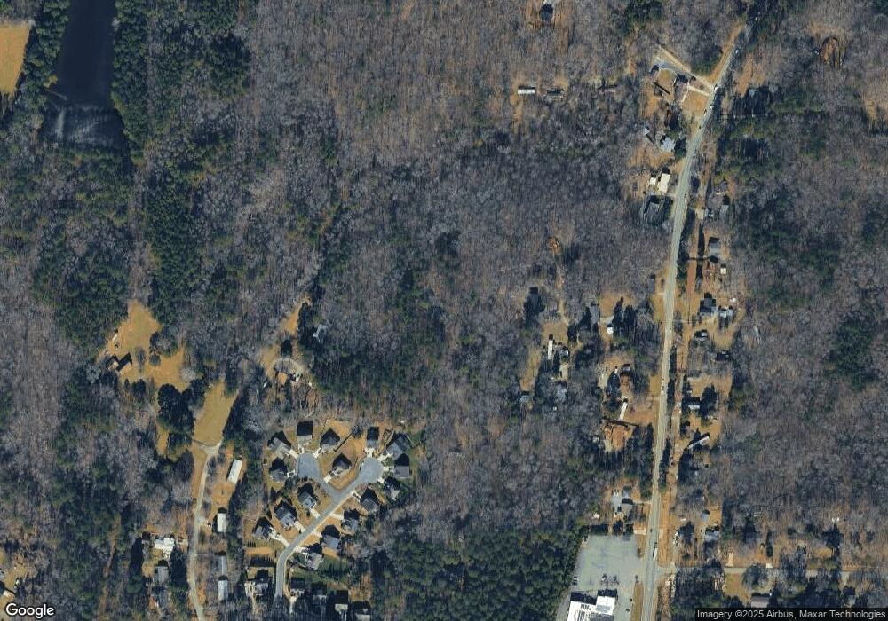 312 Hillcrest Dr, Pittsboro, NC 27312 - photo 1