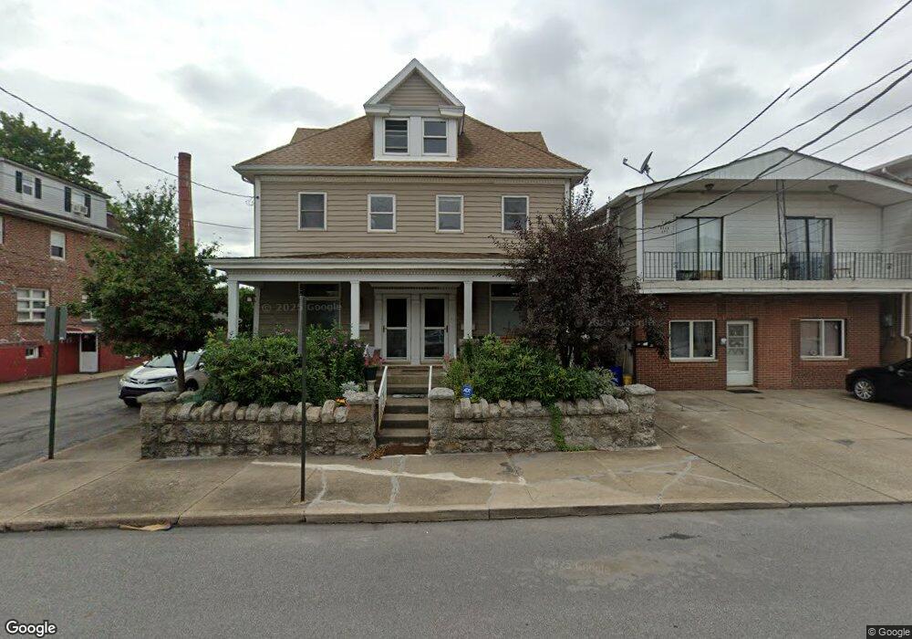 704 N Laurel St, Hazleton, PA 18201 - photo 1