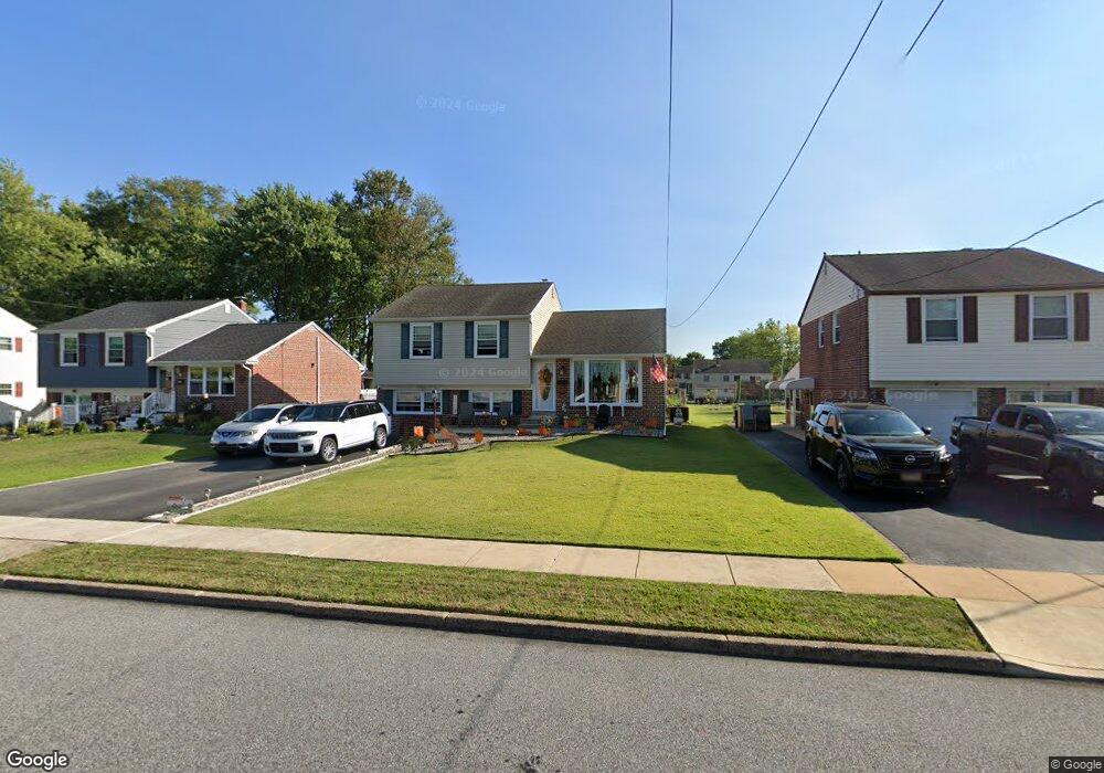 4612 Chandler Dr, Brookhaven, PA 19015 - photo 1