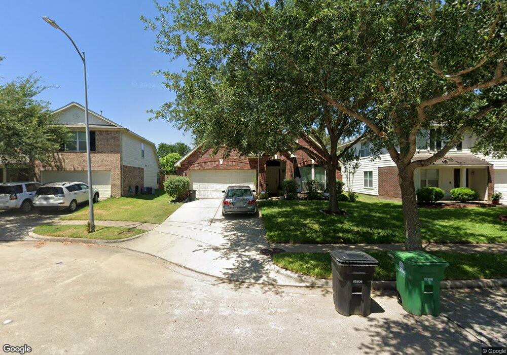 10866 Heathercliff Ln, Houston, TX 77075 - photo 1