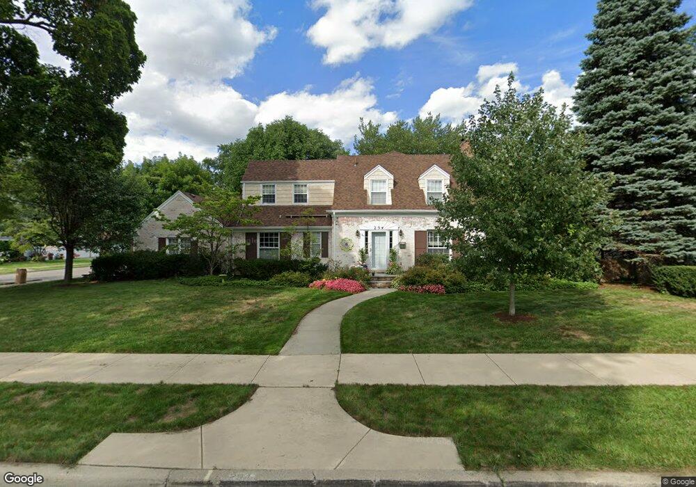 294 Hillcrest Ave, Grosse Pointe Farms, MI 48236 - photo 1