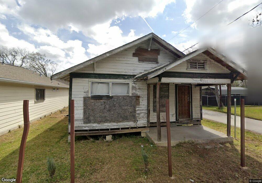 3002 Brewster St, Houston, TX 77026 - photo 1