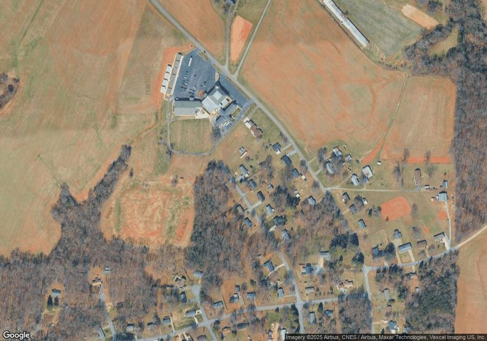 202 Roseman Ln, Statesville, NC 28625 - photo 1