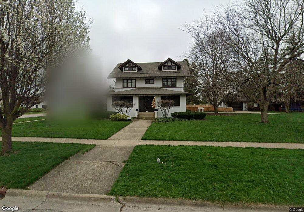 1104 W Downer Place, Aurora, IL 60506 - photo 1