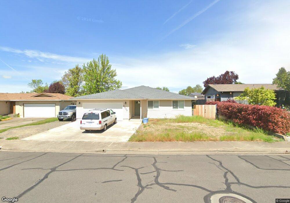 6030 Rock Way, Central Point, OR 97502 - photo 1