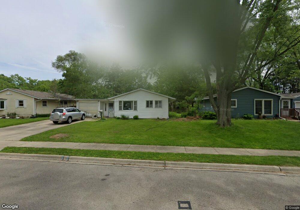 338 Tulsa Ave, Carpentersville, IL 60110 - photo 1