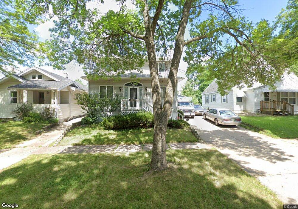 121 12th St NW, Cedar Rapids, IA 52405 - photo 1