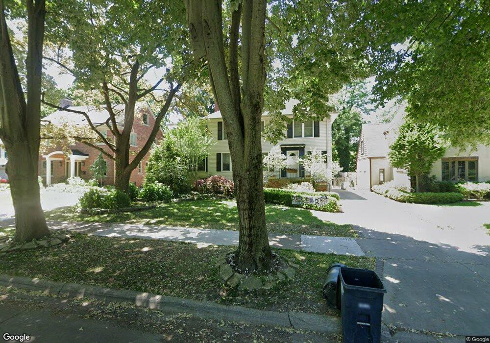 419 Lincoln Rd, Grosse Pointe, MI 48230 - photo 1