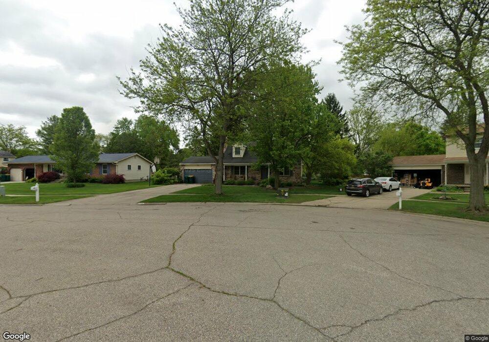 1536 Suzanne Ct, Flushing, MI 48433 - photo 1