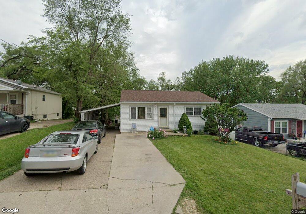 2541 Morton Ave, Des Moines, IA 50317 - photo 1
