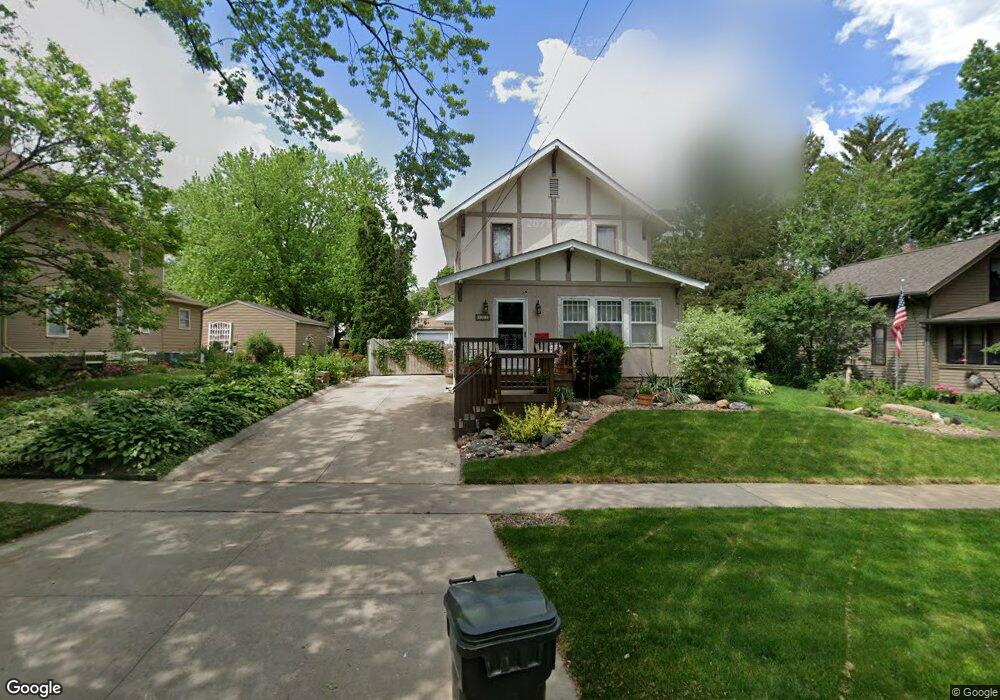 903 W 3rd St, Cedar Falls, IA 50613 - photo 1