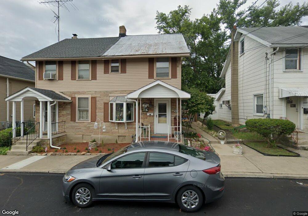 3007 N 2nd St, Whitehall, PA 18052 - photo 1