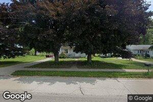 208 N Mckenzie St, Gillett, WI 54124