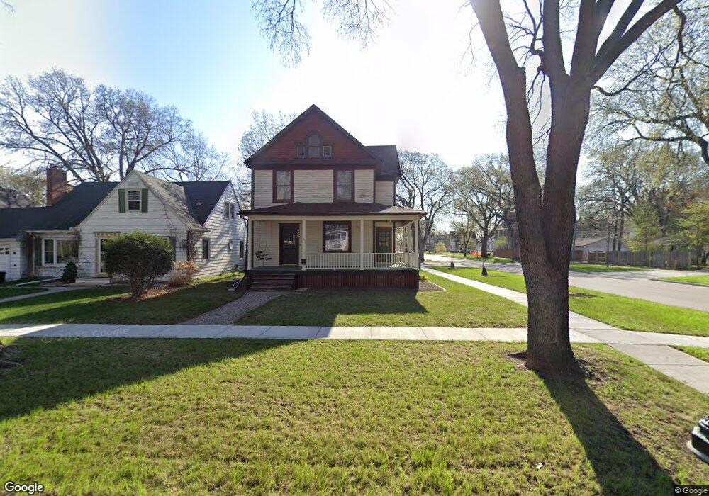 924 8th St S, Fargo, ND 58103 - photo 1