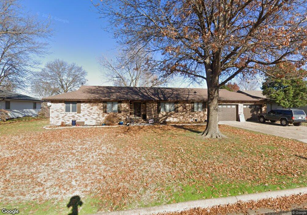 3411 Clark Ave, Parsons, KS 67357 - photo 1