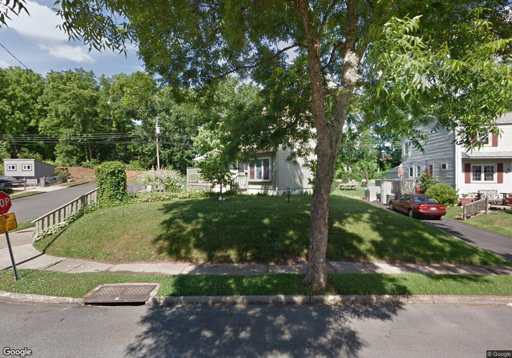 252 W Chelton Rd, Brookhaven, PA 19015 - photo 1