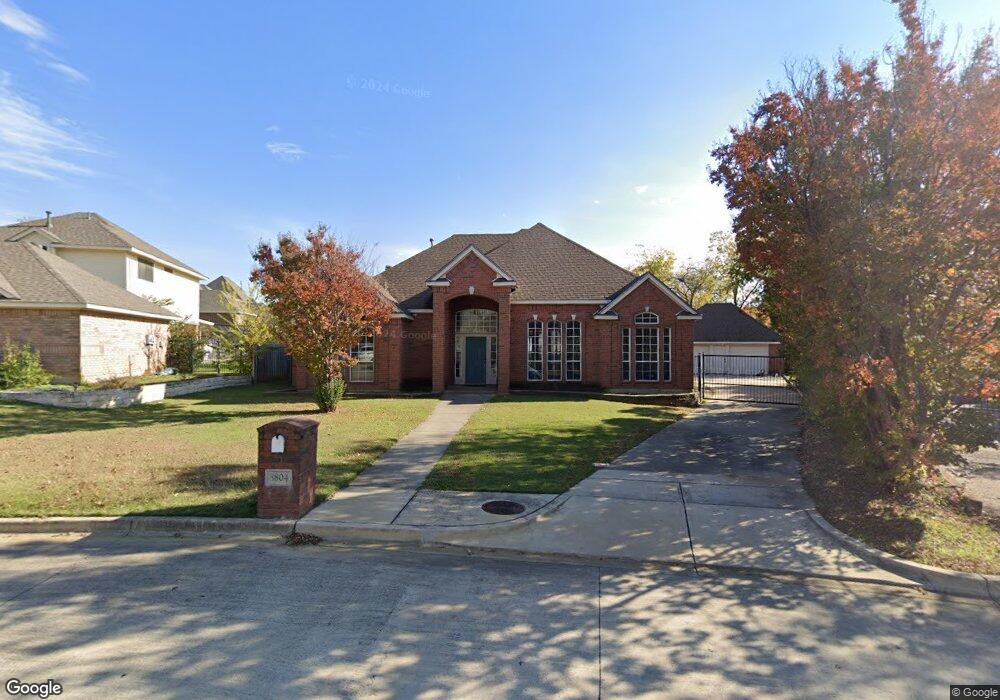 8804 Royal Oaks Dr, North Richland Hills, TX 76182 - photo 1