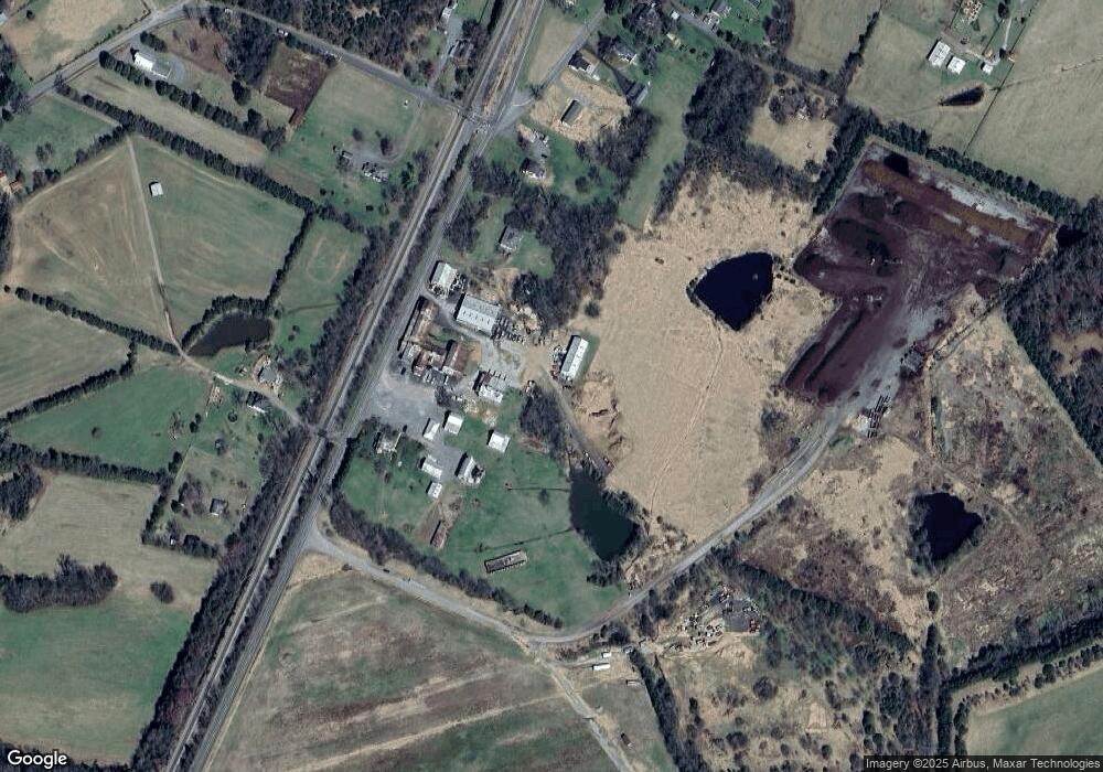 23527 Rapidan Rd, Mitchells, VA 22729 - photo 1