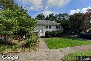 77 Moulton St, Newton Lower Falls, MA 02462