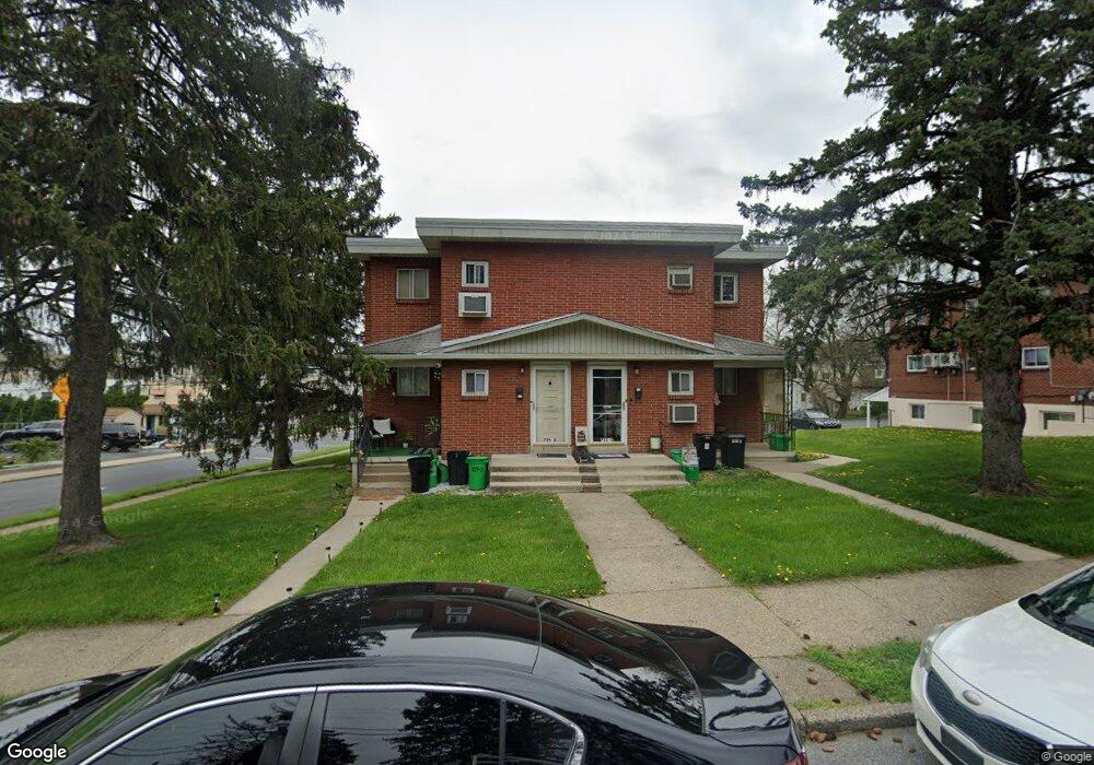 729 E Tilghman St unit 2, Allentown, PA 18109 - photo 1