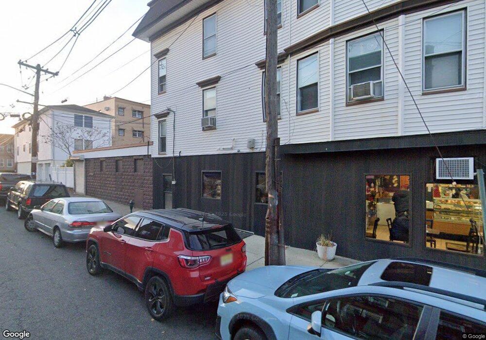 164 Kearny Ave unit 2nd floor, Kearny, NJ 07032 - photo 1