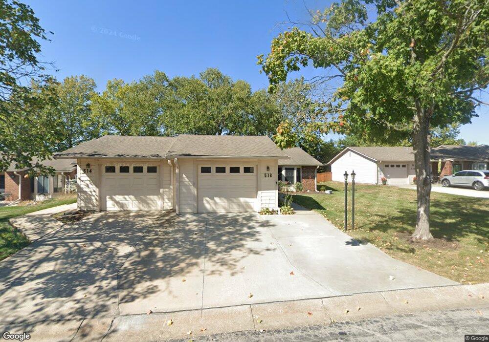 516 Bowen Dr, Raymore, MO 64083 - photo 1