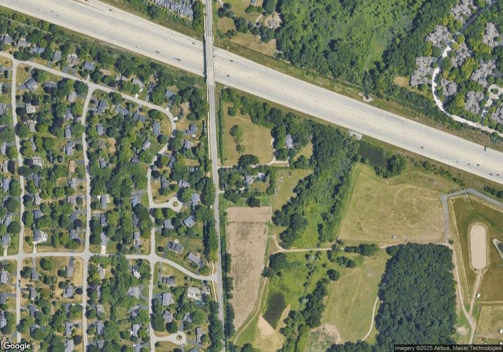 2175 Squirrel Rd, Bloomfield Hills, MI 48304 - photo 1