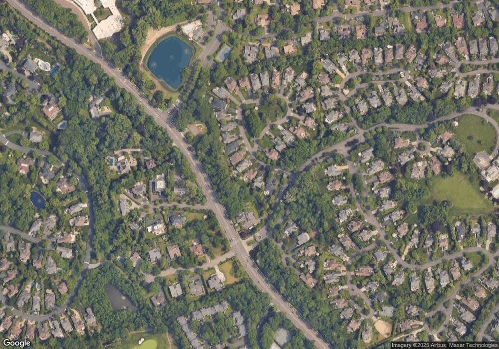 5 Claridge Cir, Manhasset, NY 11030 - photo 1