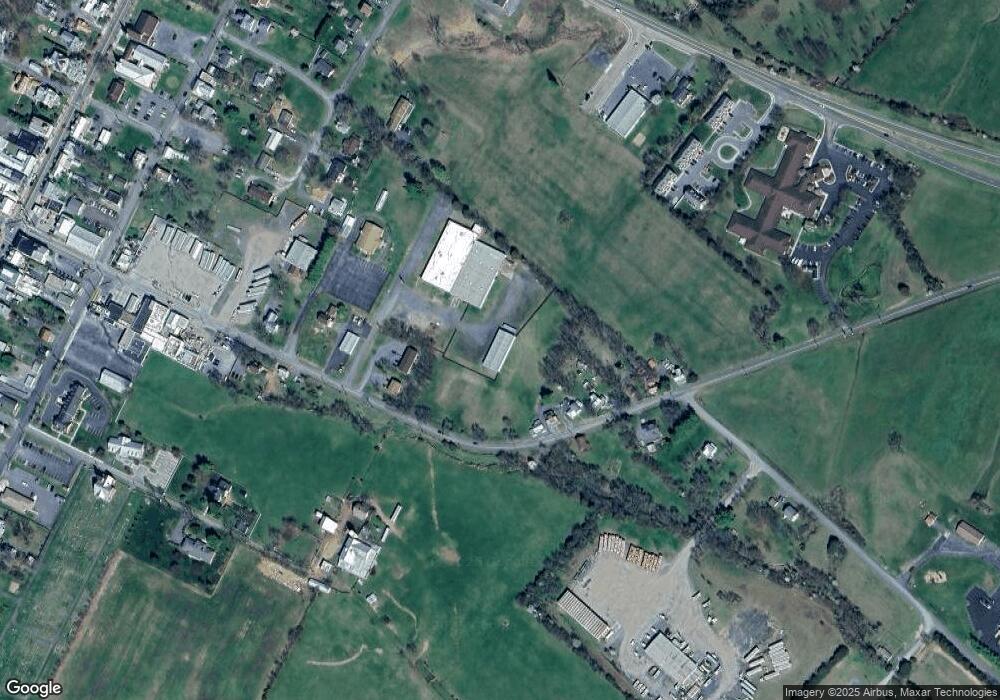 214 E Old Cross Rd, New Market, VA 22844 - photo 1