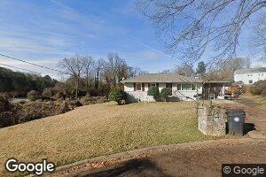 784 Parkway Dr, Gainesville, GA 30501