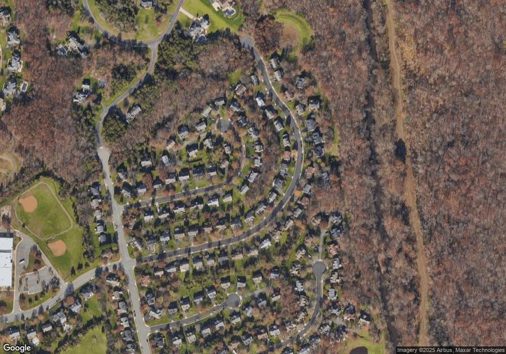 15471 Waters Creek Dr, Centreville, VA 20120 - photo 1