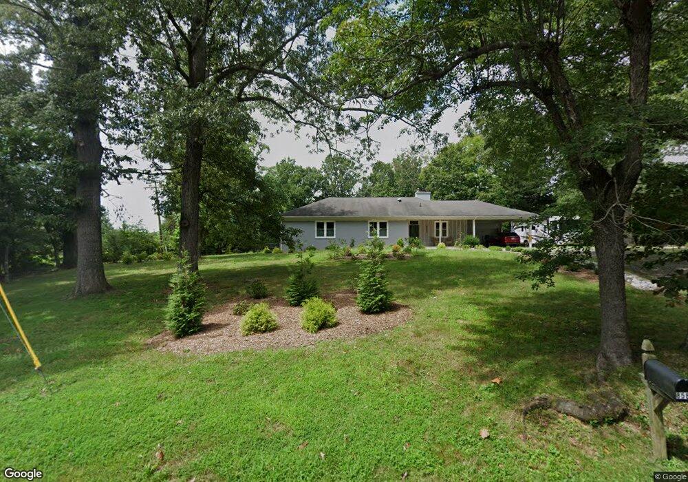 8583 Springs Dr, Warrenton, VA 20186 - photo 1