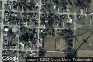 209 E Cedar St, Sumner, IL 62466