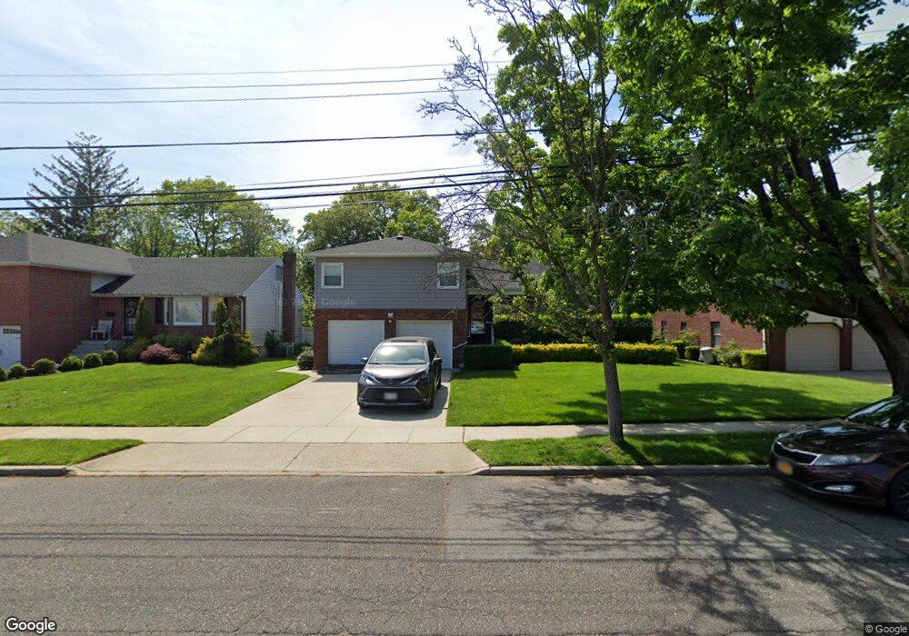 640 Jefferson St, West Hempstead, NY 11552 - photo 1