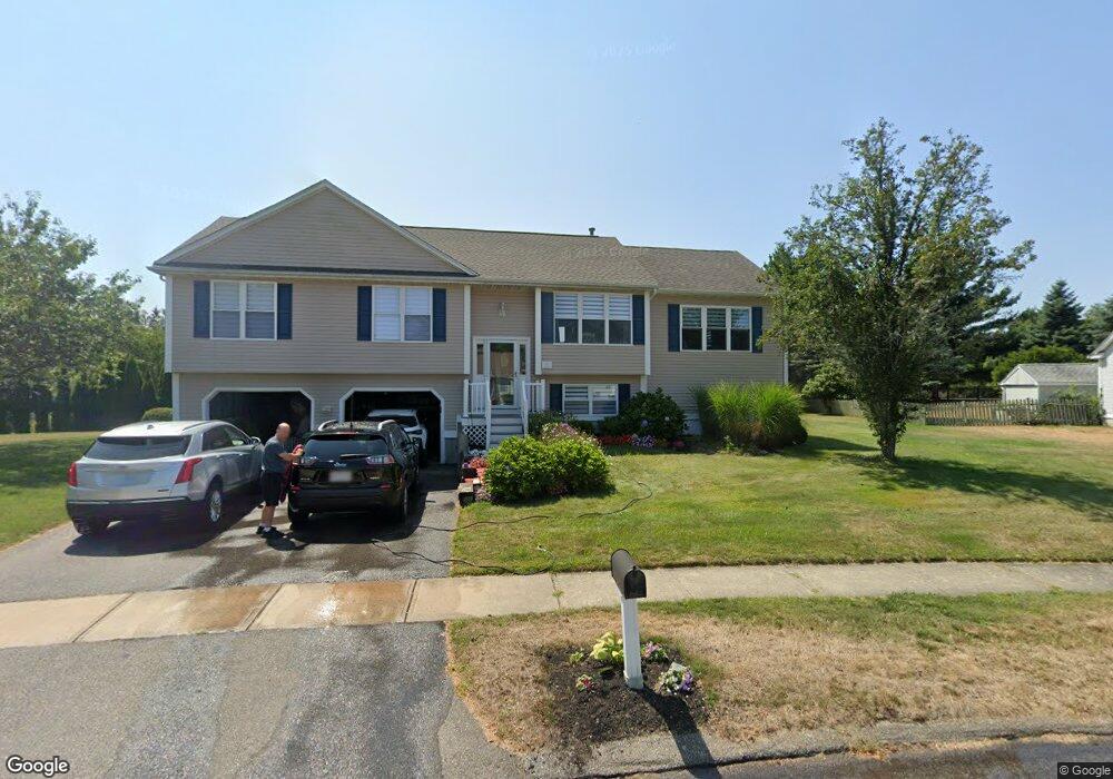 15 Straw Ln, Wakefield, RI 02879 - photo 1