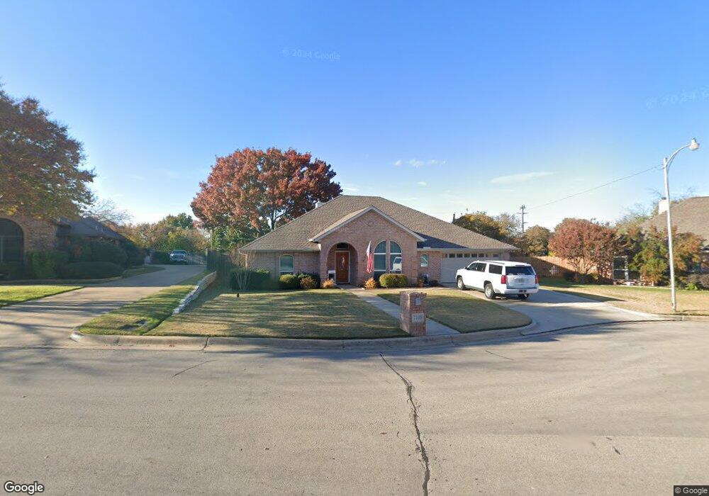 7109 Meandering Ct, North Richland Hills, TX 76182 - photo 1