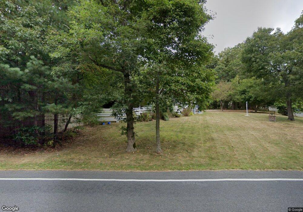 720 Old Barnstable Rd, Falmouth, MA 02536 - photo 1