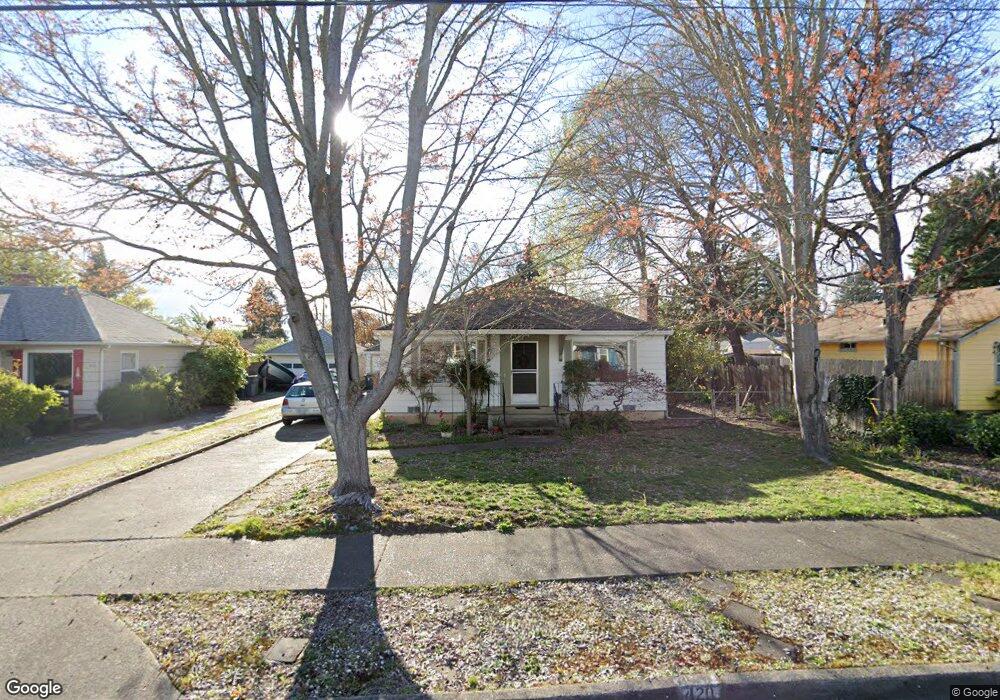 420 NE Flint St, Grants Pass, OR 97526 - photo 1