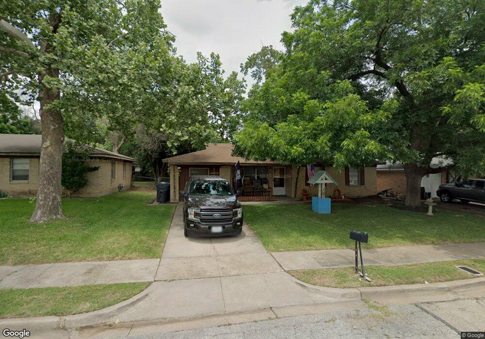 3317 Cloverleaf Dr, Waco, TX 76706 - photo 1