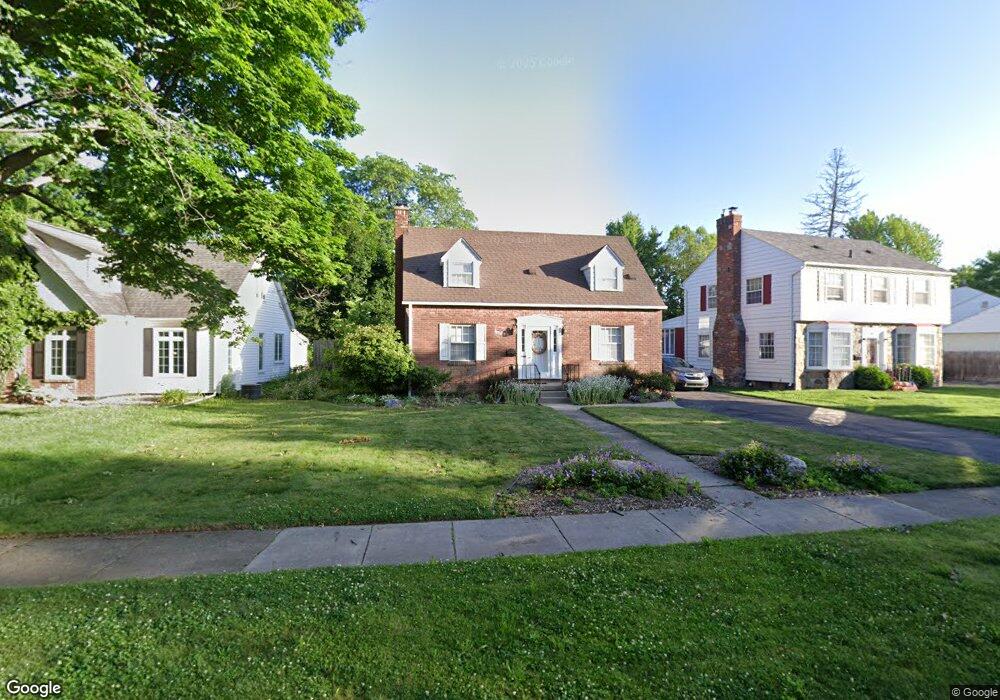 1607 Cromwell Ave, Flint, MI 48503 - photo 1