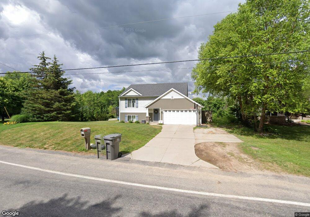 2457 Leffingwell Ave NE, Grand Rapids, MI 49525 - photo 1