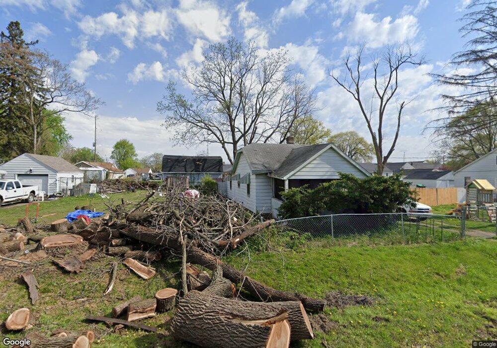 1040 W Buder Ave, Flint, MI 48507 - photo 1