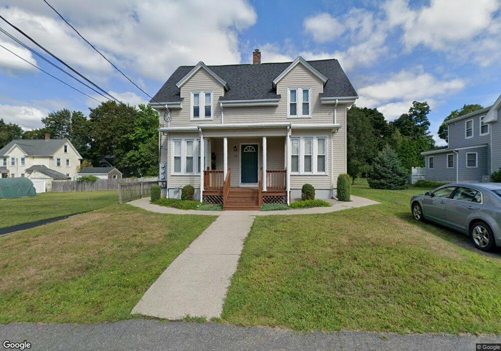 12 Everett St unit 2, Plainville, MA 02762 - photo 1