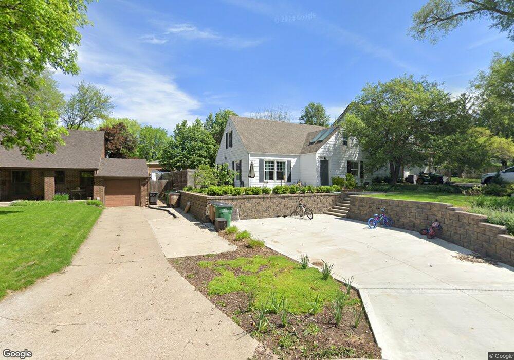 6525 Forest Ct, Windsor Heights, IA 50324 - photo 1