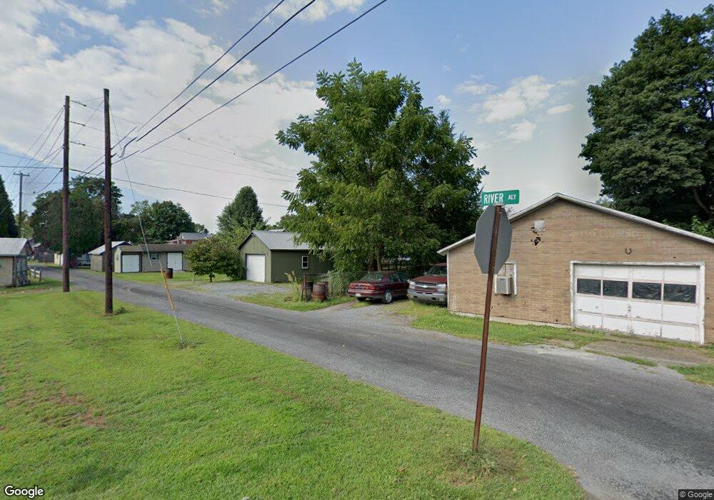 226 2nd St, New Columbia, PA 17856 - photo 1