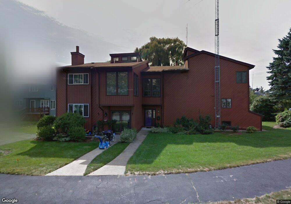 1 Sutton Place, Swampscott, MA 01907 - photo 1