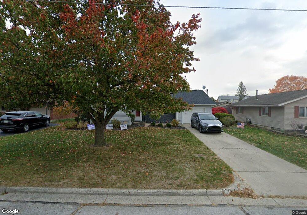 410 Jackson St, Wapakoneta, OH 45895 - photo 1